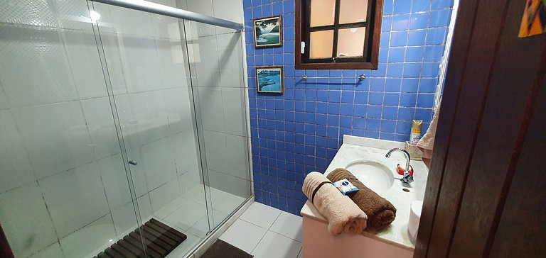 Hermosa casa de campo de 4 dormitorios en la montaña con pis
