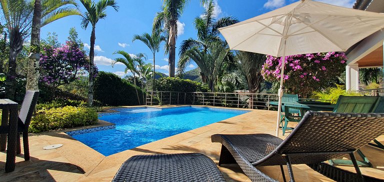 Casa de Cinema Granja Brasil, com serviço incluído