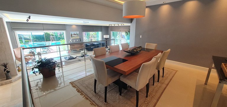 Casa de Cinema Granja Brasil, com serviço incluído