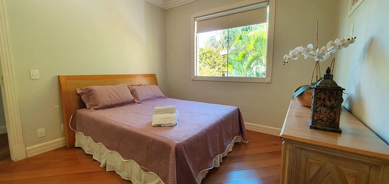 Casa de Cinema Granja Brasil, com serviço incluído