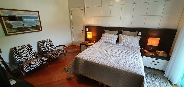 Casa de Cinema Granja Brasil, com serviço incluído