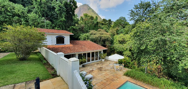 Casa Lobo, 5 quartos, área gourmet, sauna