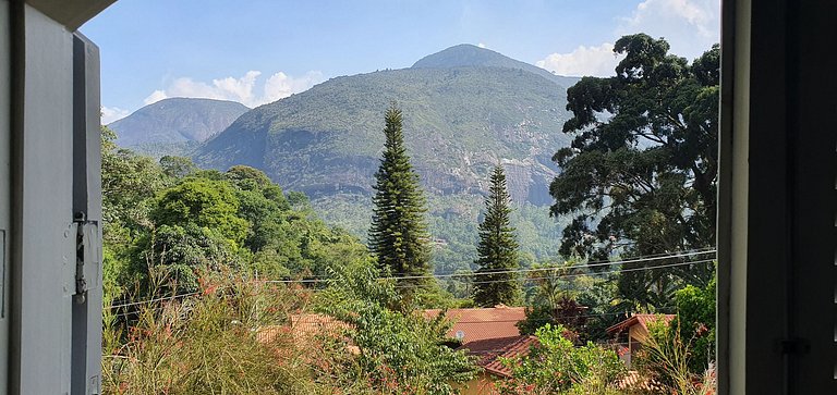 Casa em Araras, condomínio nobre, 5 quartos, sauna, piscina