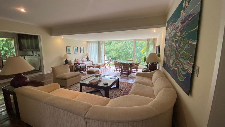 Casa Lobo, 5 quartos, área gourmet, sauna