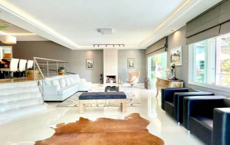 Casa de Cinema Granja Brasil, com serviço incluído