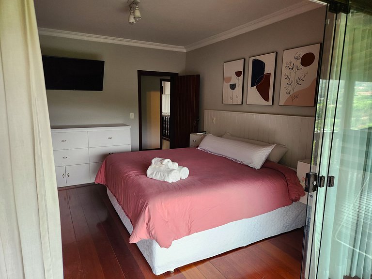 Casa Feliz Itaipava: 7 qts, piscina lazer completo
