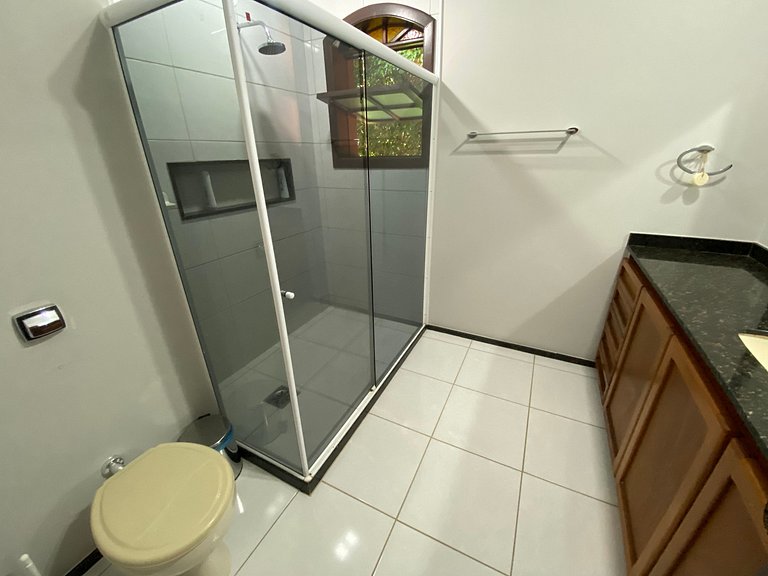 Casa Feliz Itaipava: 7 qts, piscina lazer completo
