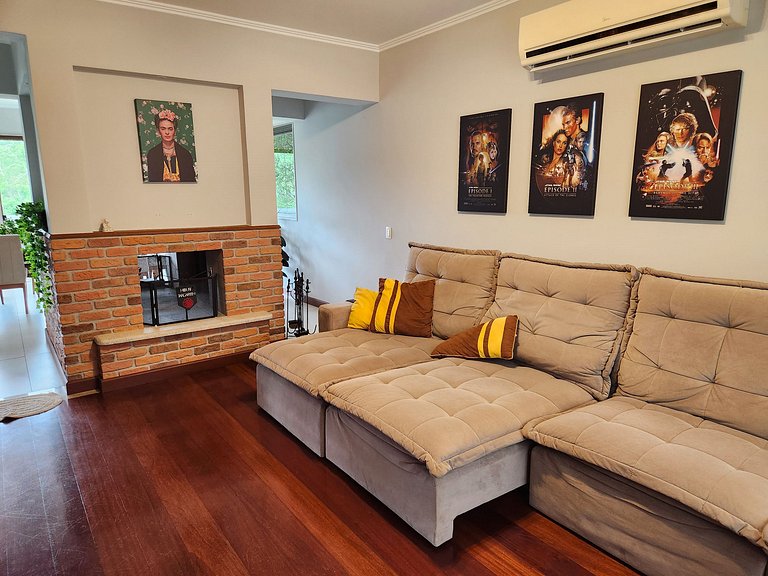 Casa Feliz Itaipava: 7 qts, piscina lazer completo