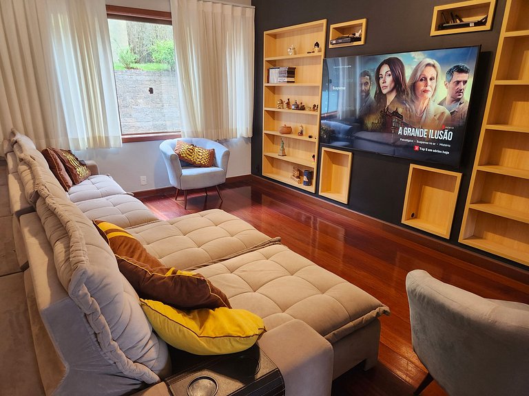 Casa Feliz Itaipava: 7 qts, piscina lazer completo