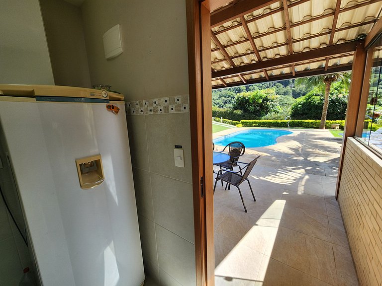 Recanto dos Pássaros, casa em Secretário com sauna e piscina