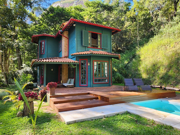 Chalé Cantagalo, charme e romance, piscina