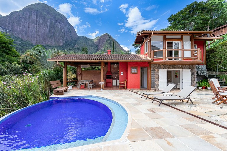 Casa Maria Comprida Araras: 5 quartos, piscina, área gourmet