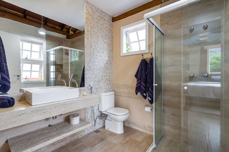 Casa Maria Comprida Araras: 5 quartos, piscina, área gourmet