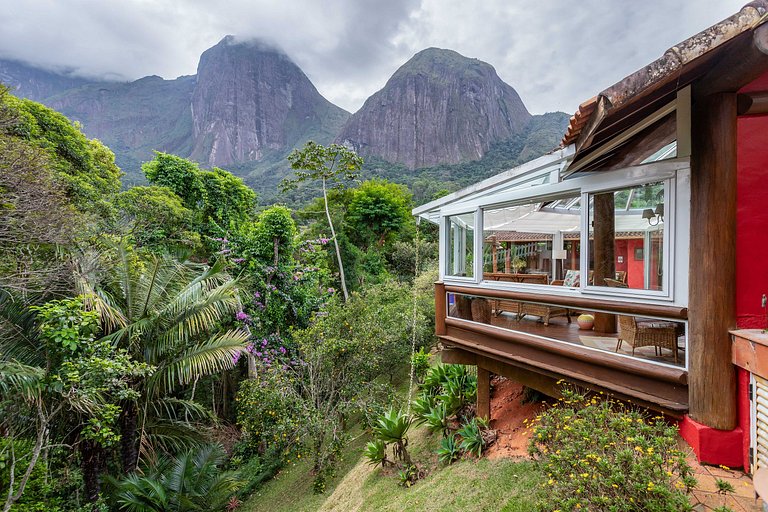 Casa Maria Comprida Araras: 5 quartos, piscina, área gourmet