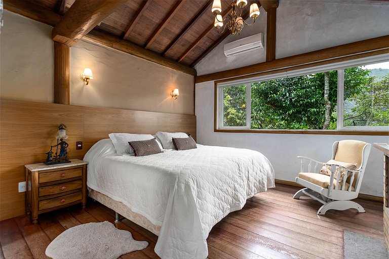 Casa Maria Comprida Araras: 5 quartos, piscina, área gourmet