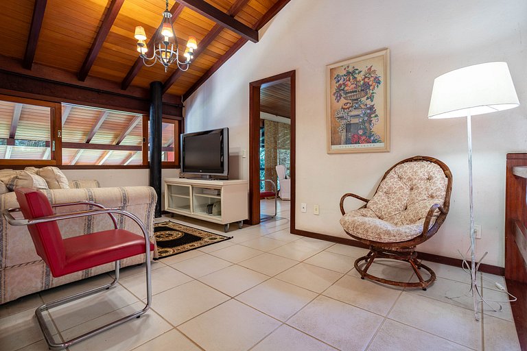 Casa Fauna e Flora, Cuiabá Itaipava, 4 quartos, piscina, mui