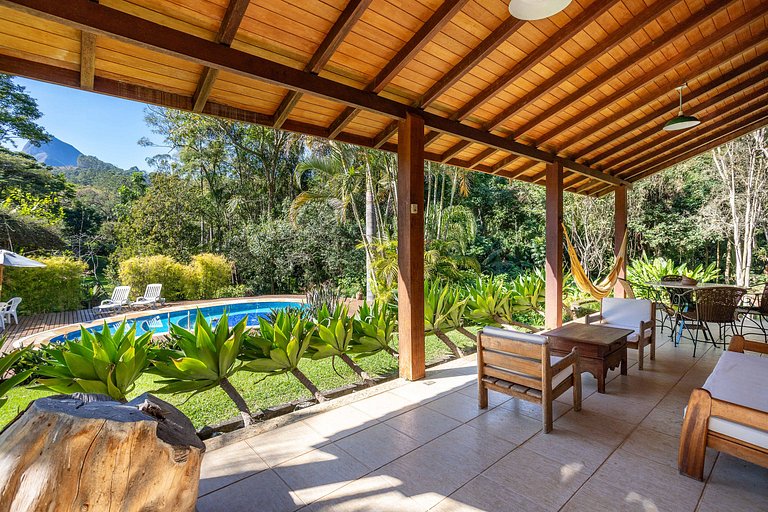 Casa Fauna e Flora, Cuiabá Itaipava, 4 quartos, piscina, mui