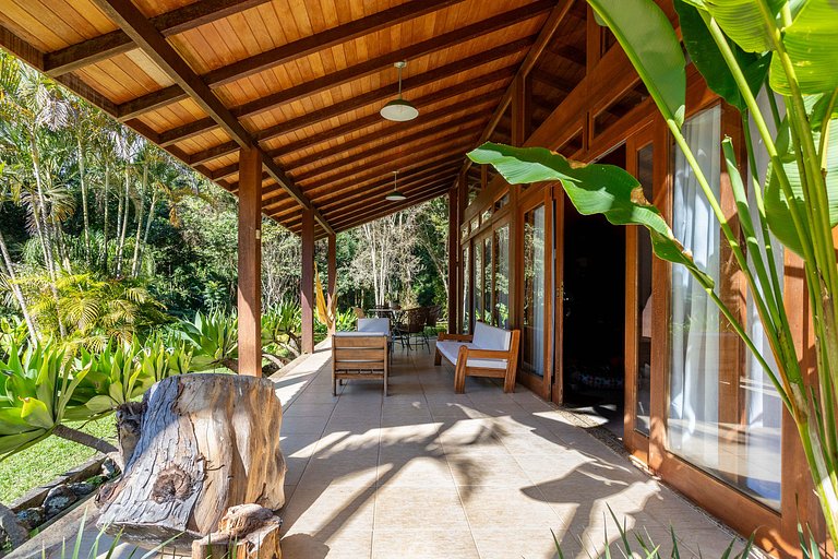 Casa Fauna e Flora, Cuiabá Itaipava, 4 quartos, piscina, mui