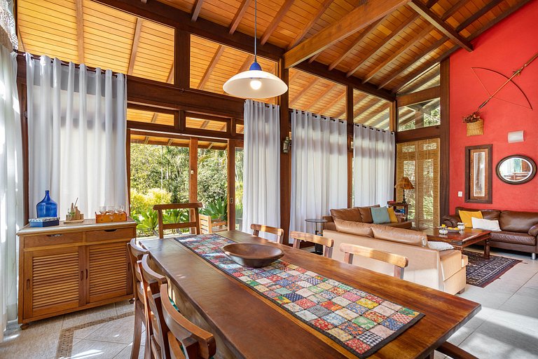 Casa Fauna e Flora, Cuiabá Itaipava, 4 quartos, piscina, mui