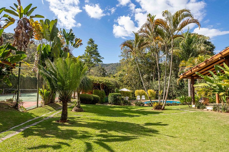 Casa Fauna e Flora, Cuiabá Itaipava, 4 quartos, piscina, mui