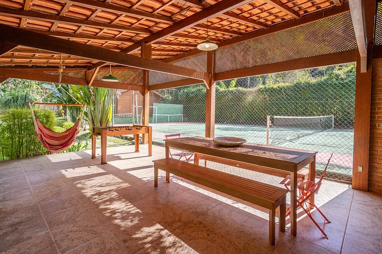 Casakor, beautiful villa in Itaipava, 4 bedrooms, pool, tenn