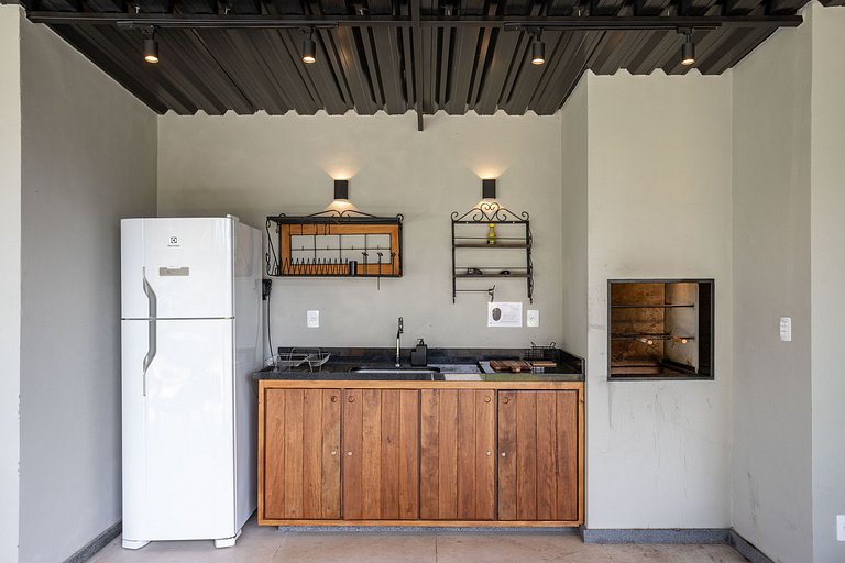 Alto Itaipava, 3 suítes A/C, piscina aquecida