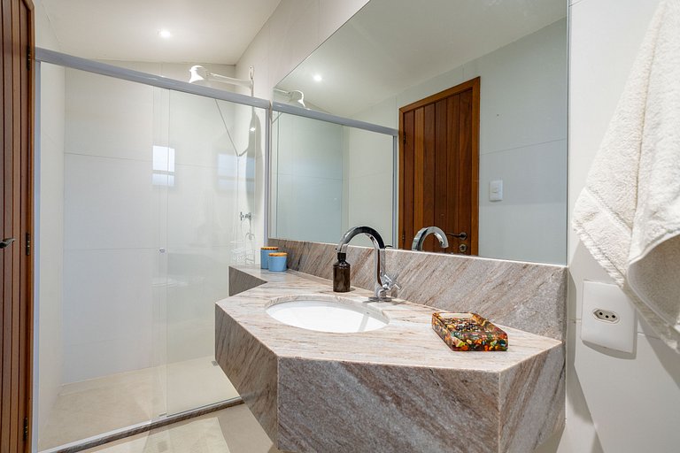 Casa do Alto Itaipava, 3 suítes, piscina com hidro aquecida