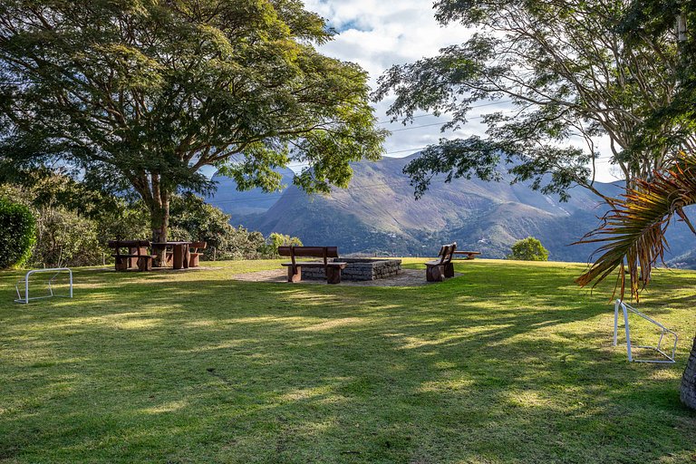 Casa do Alto Itaipava, 3 suítes, piscina com hidro aquecida