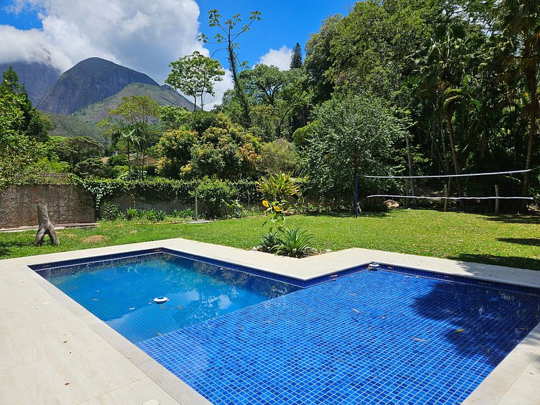 Casa Vista da Pedra, no coração de Araras