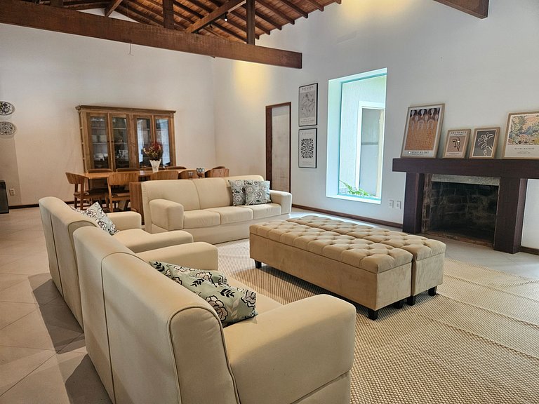 Casa Vista da Pedra, no coração de Araras