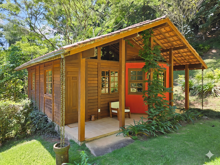 Fauna & Flora Mountain Retreat