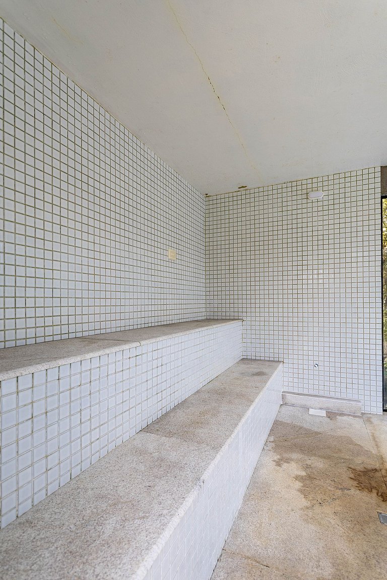 Topo do Céu: piscina com hidro, sauna e vista