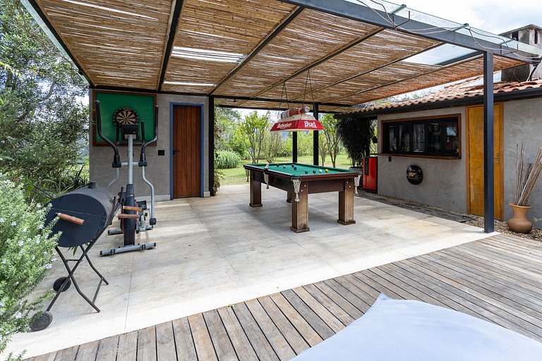 Topo do Céu: piscina com hidro, sauna e vista