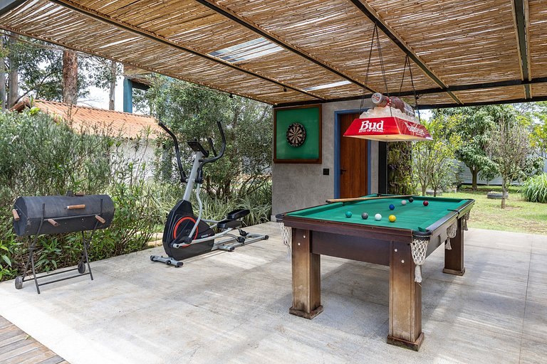 Topo do Céu: piscina com hidro, sauna e vista