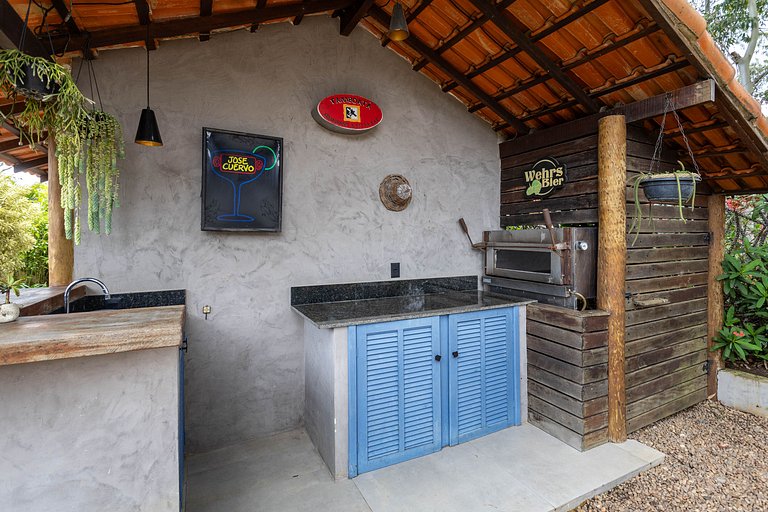 Topo do Céu: piscina com hidro, sauna e vista