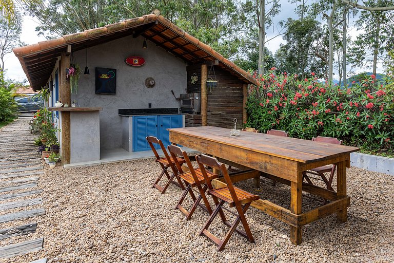Topo do Céu: piscina com hidro, sauna e vista