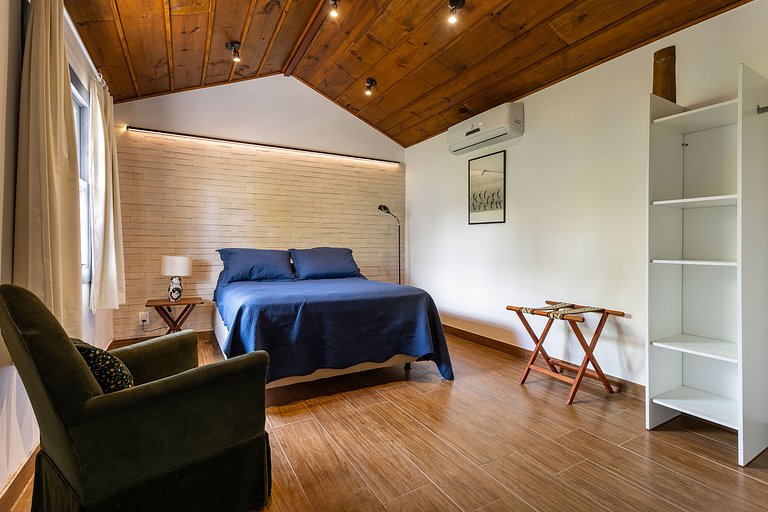 Topo do Céu: piscina com hidro, sauna e vista